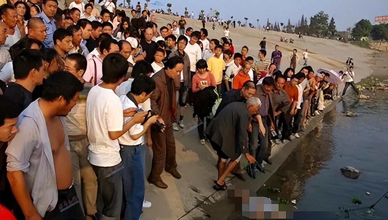 2009年三名大学生溺亡,捞尸人要价3.6万才给尸体,真相到底如何