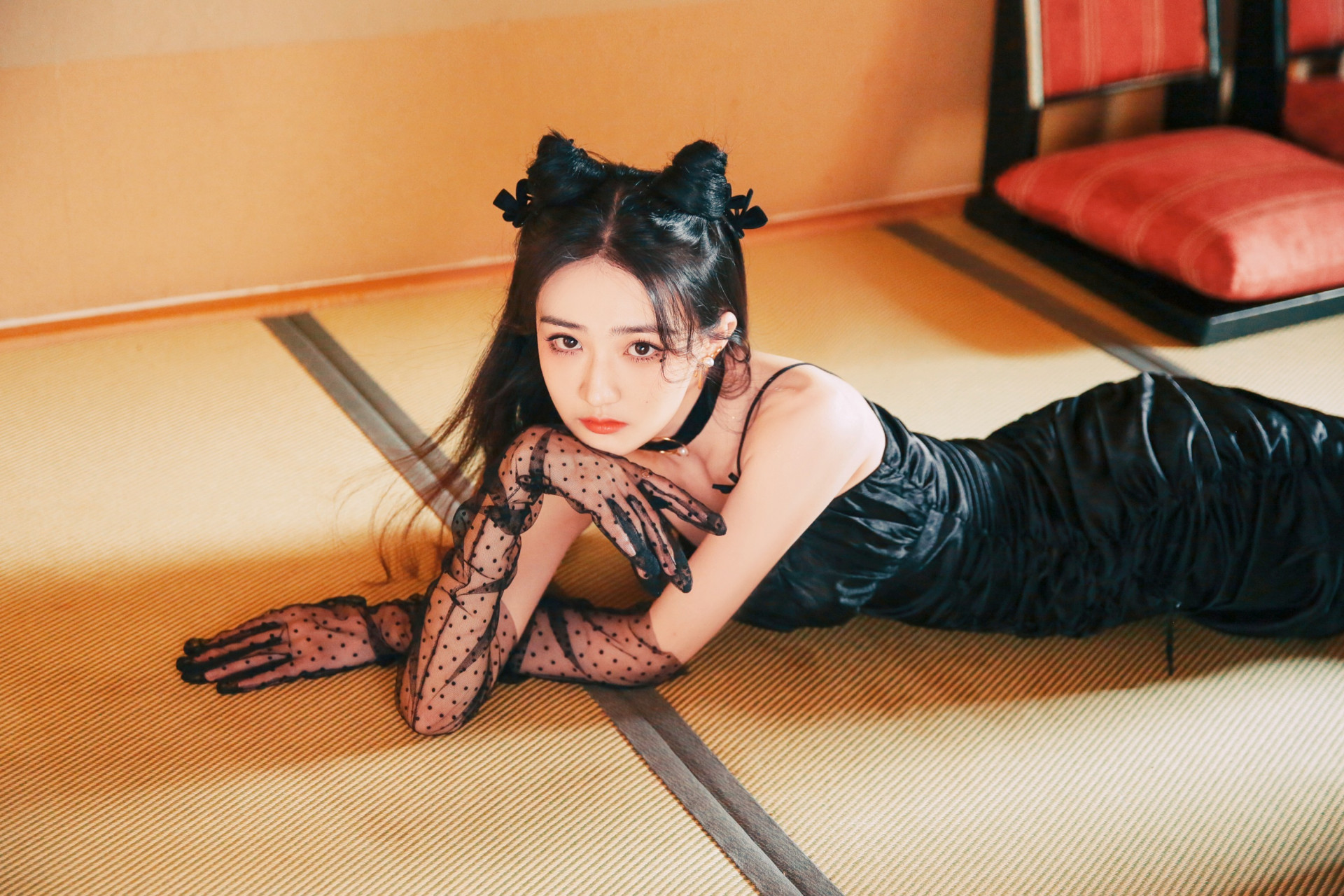 徐璐壁纸精选,暗黑萝莉少女,如同夜晚的精灵.