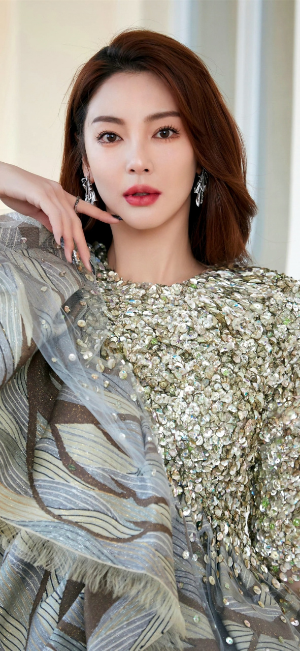 张雨绮美腿壁纸精选,如同夏日的阳光,温暖自然.