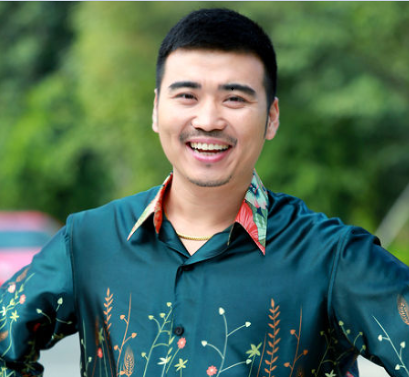 在部队里,吴满囤有着农村孩子的善良淳朴,起初经常受钟跃民和张海洋的