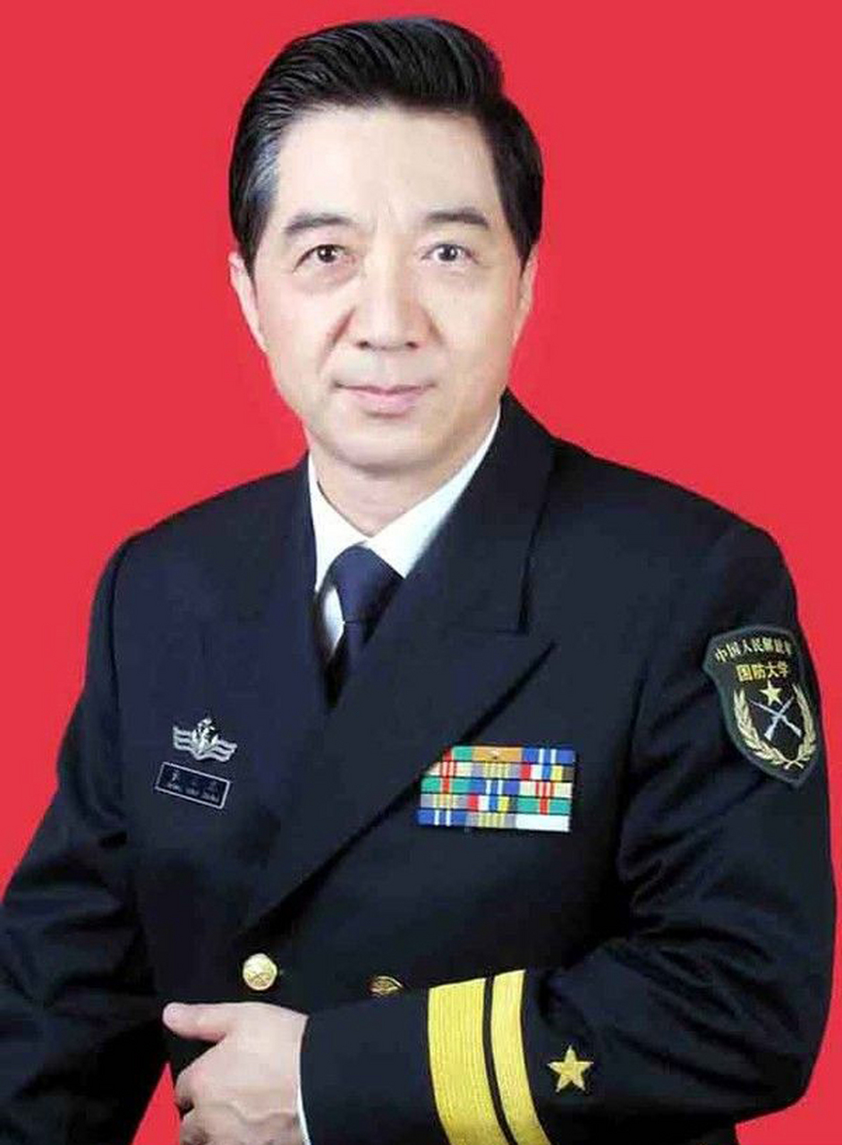 基于张召忠将军的深刻分析,我们可以对美国和俄罗斯之间的正面对抗