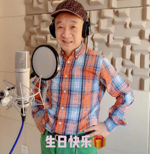 丁霄汉,国家二级演员,毕业于中央戏剧学院,曾出演过《东北一家人》