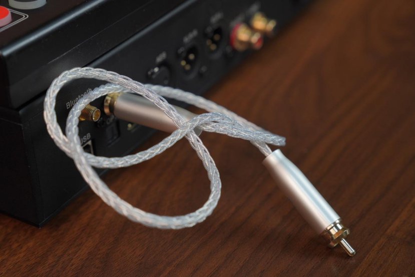 超越进口神话,开博尔(真)纯银rca公对公莲花音频线