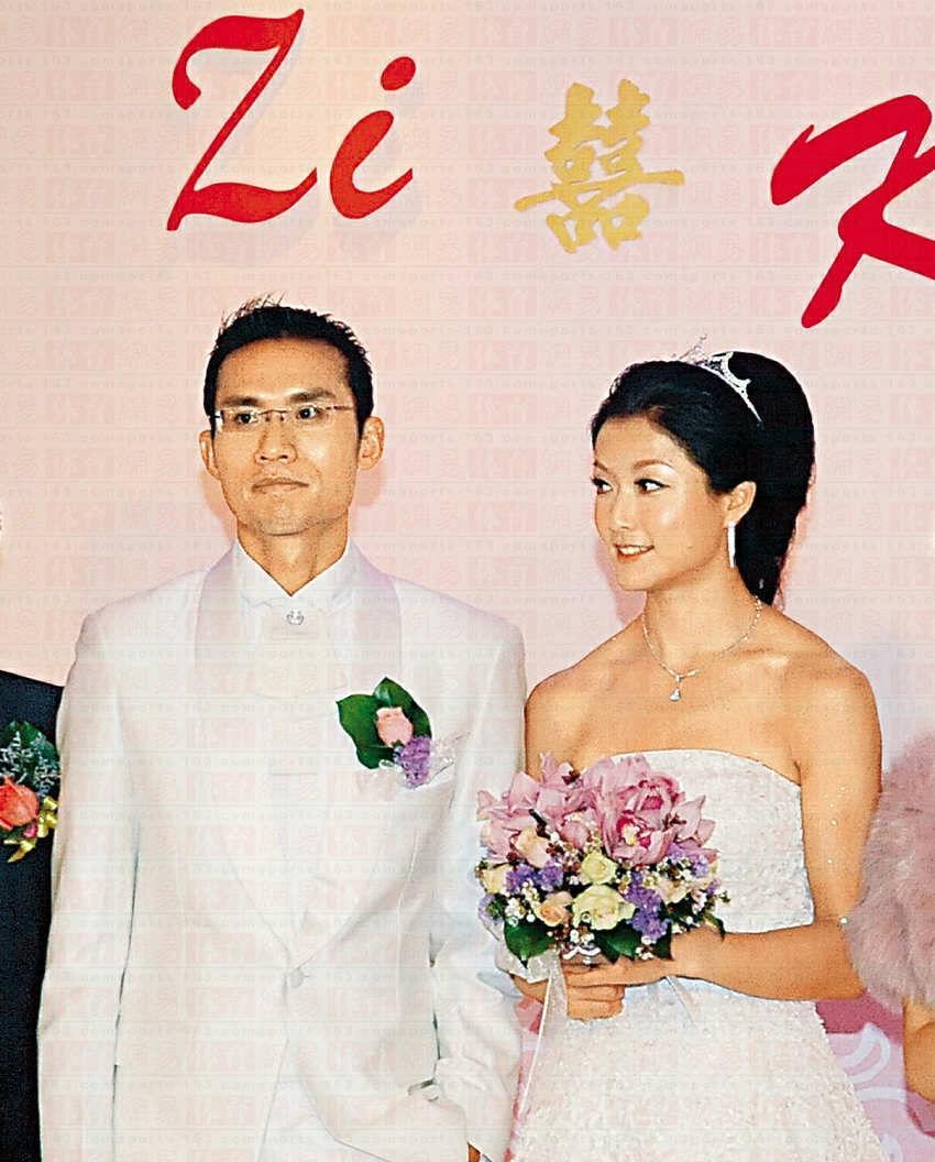 网坛女神晏紫:巅峰期嫁百亿富豪连生4娃,今40岁逆生长仍像少女