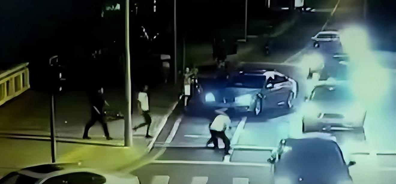 回顾昆山龙哥:砍人不成被反杀,他的死对社会的贡献超过了他一生