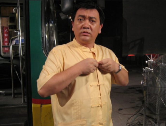 回顾《地下交通站》中配角:牛人数不过来,客串的成相声界大佬