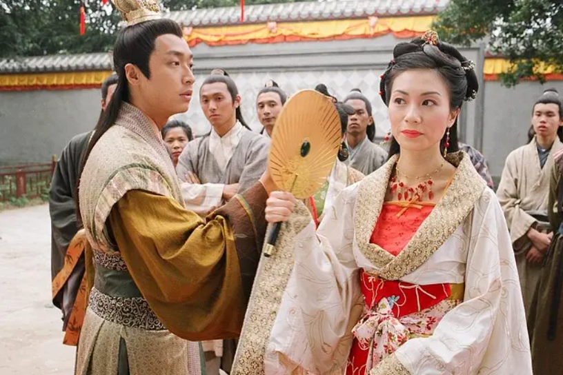 从亚视跳槽tvb,15年tvb女配,这位亚视女星典型的跳槽失败