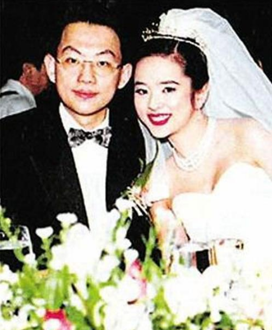 回顾明明实力强劲却都风光不再,消失的8位港台歌手,你还记得吗