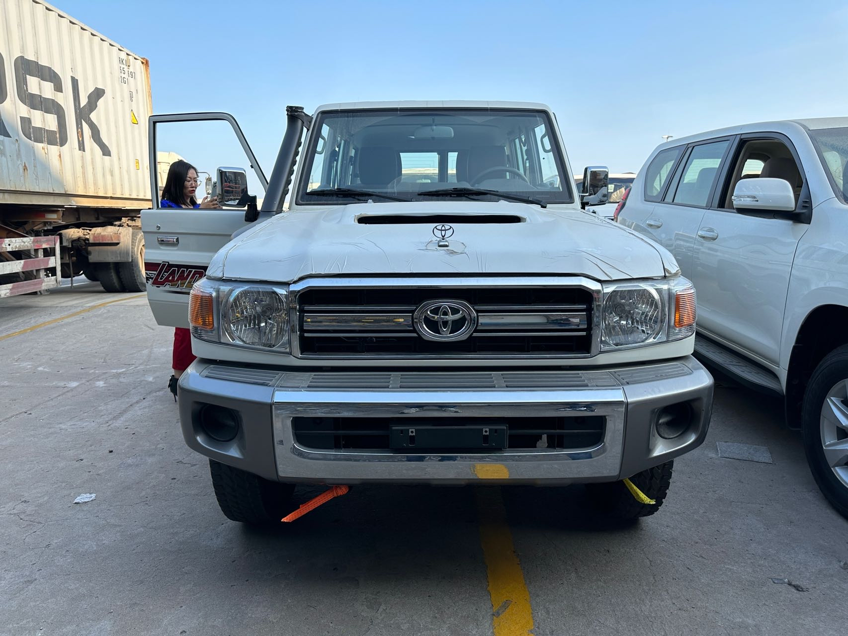 平行进口丰田酷路泽lc76柴油4.