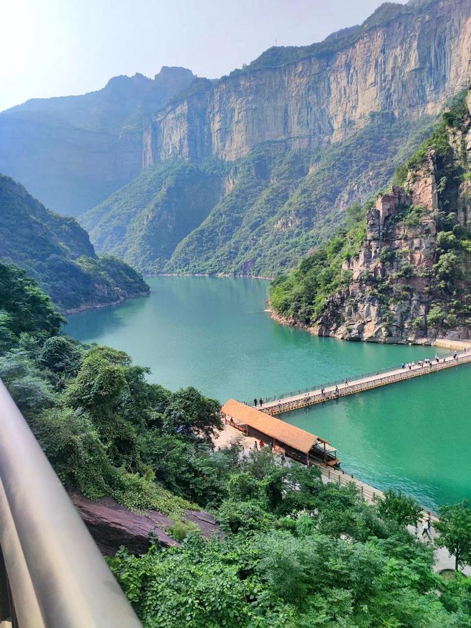 郑州周边的新乡宝泉景区,也是不可多得的一日游好去处,它位于河南省
