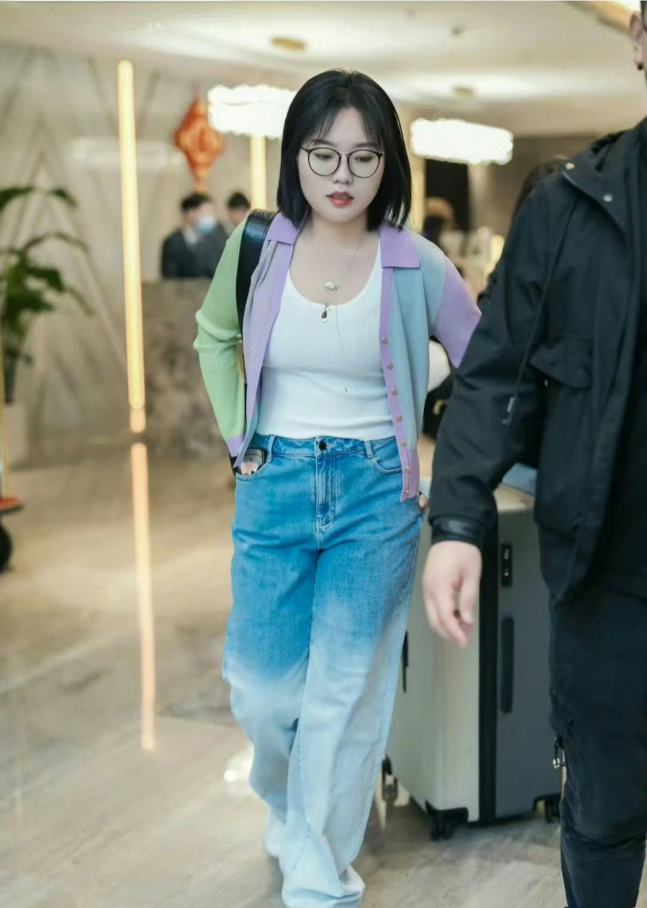 李雪琴是真的瘦了,可还是一件福气相!#娱乐