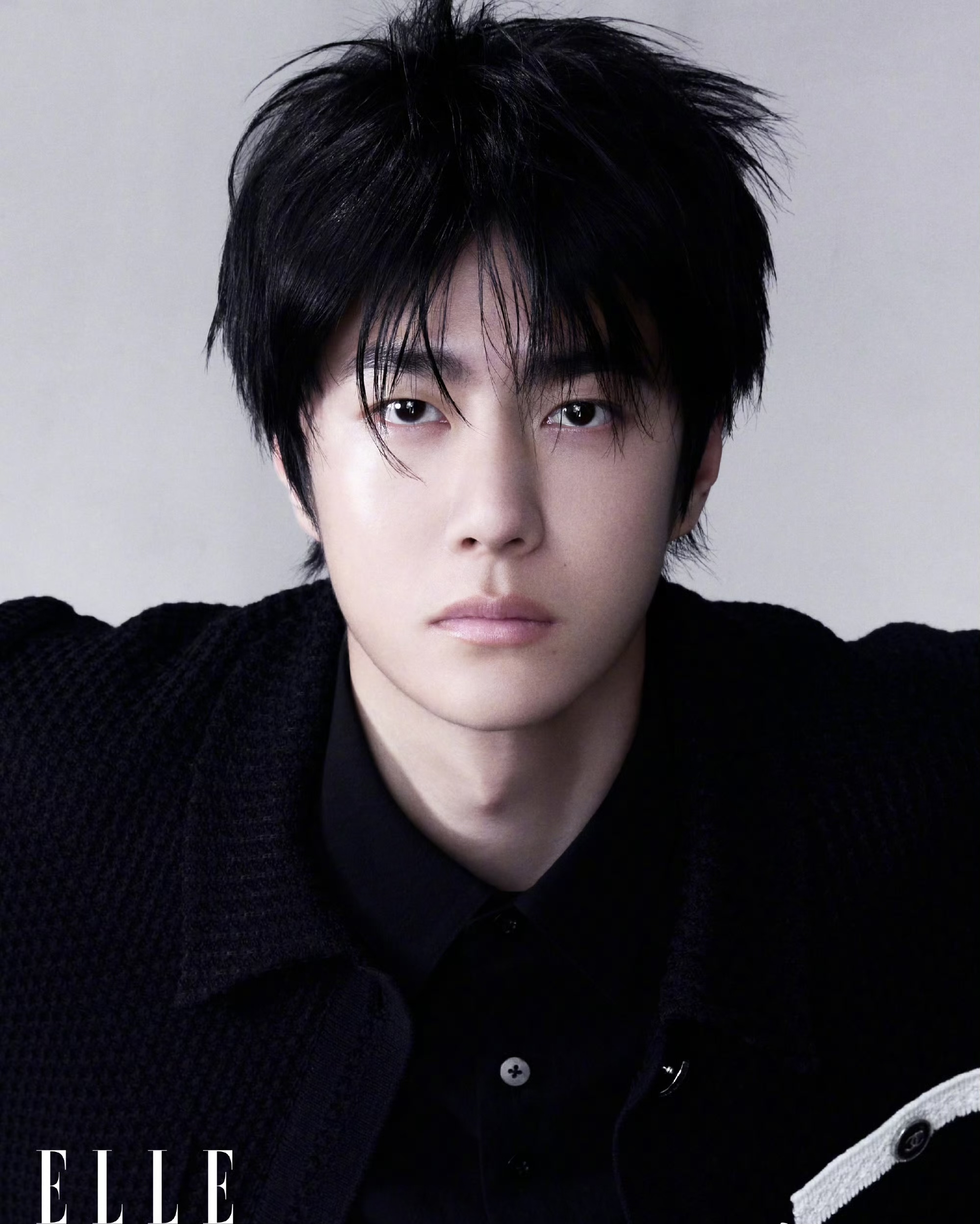 王一博《elle》造型大赏,冷峻魅力无人能挡!