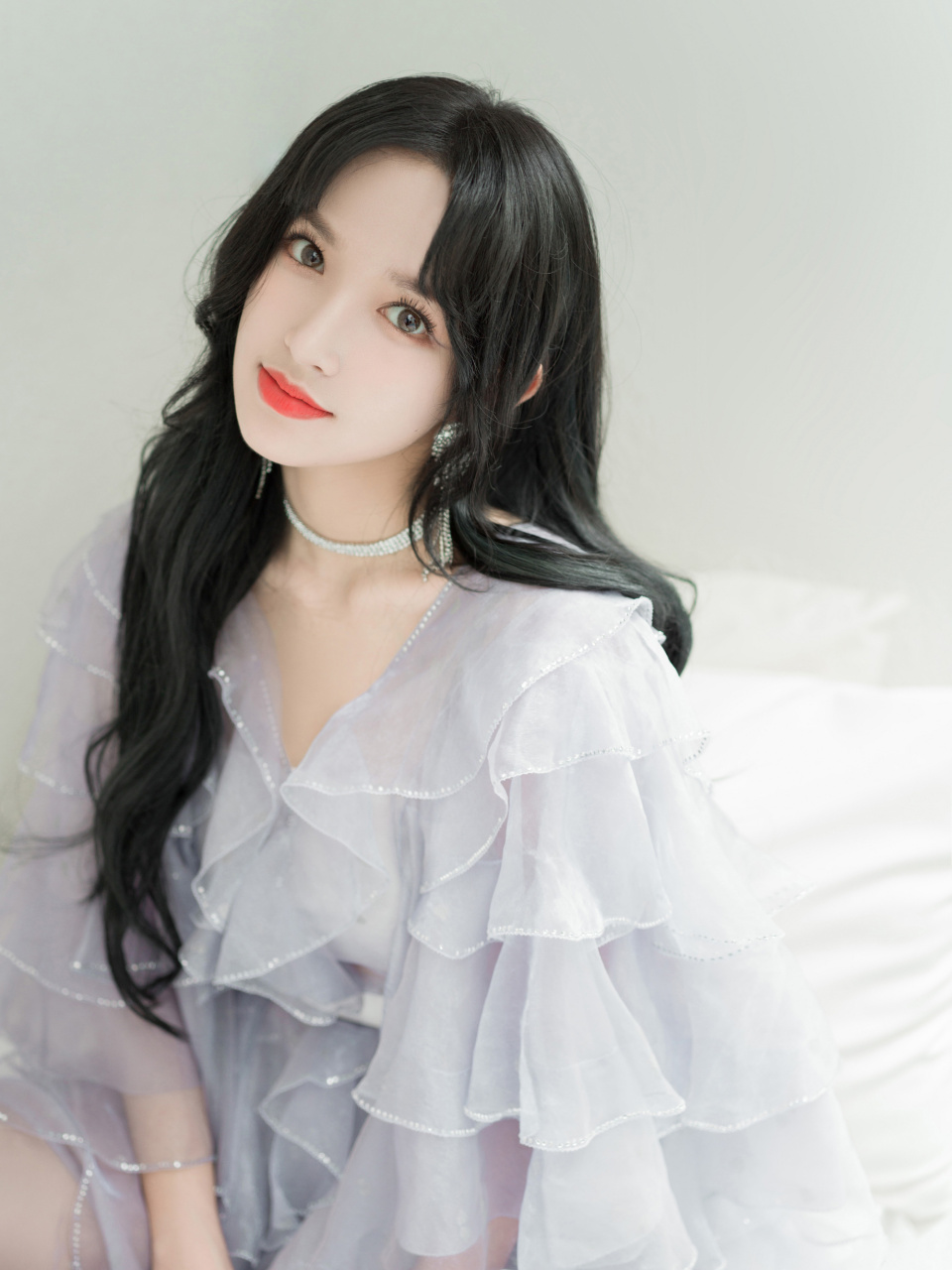 程潇的精致造型,如同完美的雕塑,美丽动人.