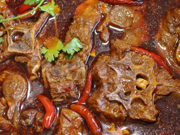 红汤羊蝎子,香辣过瘾!必备美食,暖身又美味!