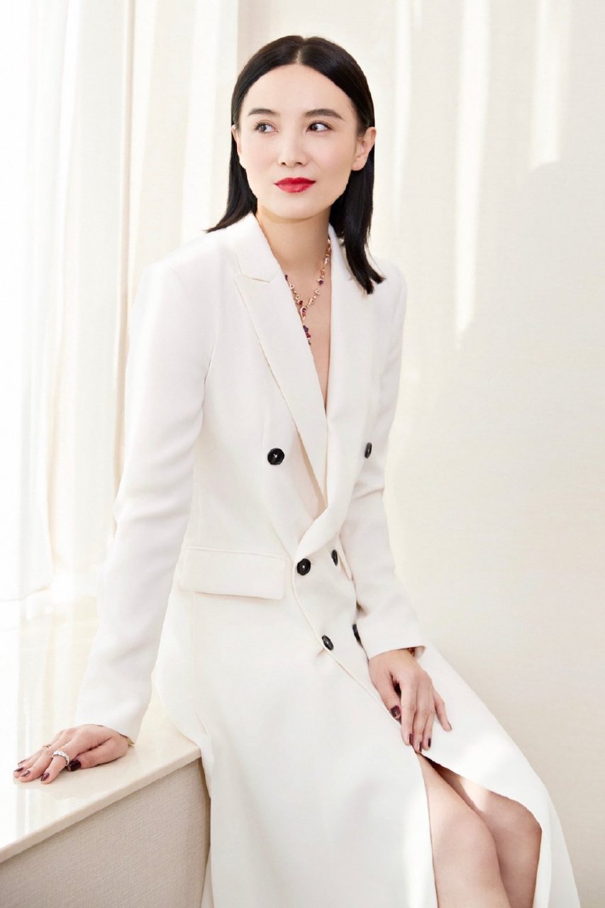 小宋佳,如春日的阳光,温暖而明媚.