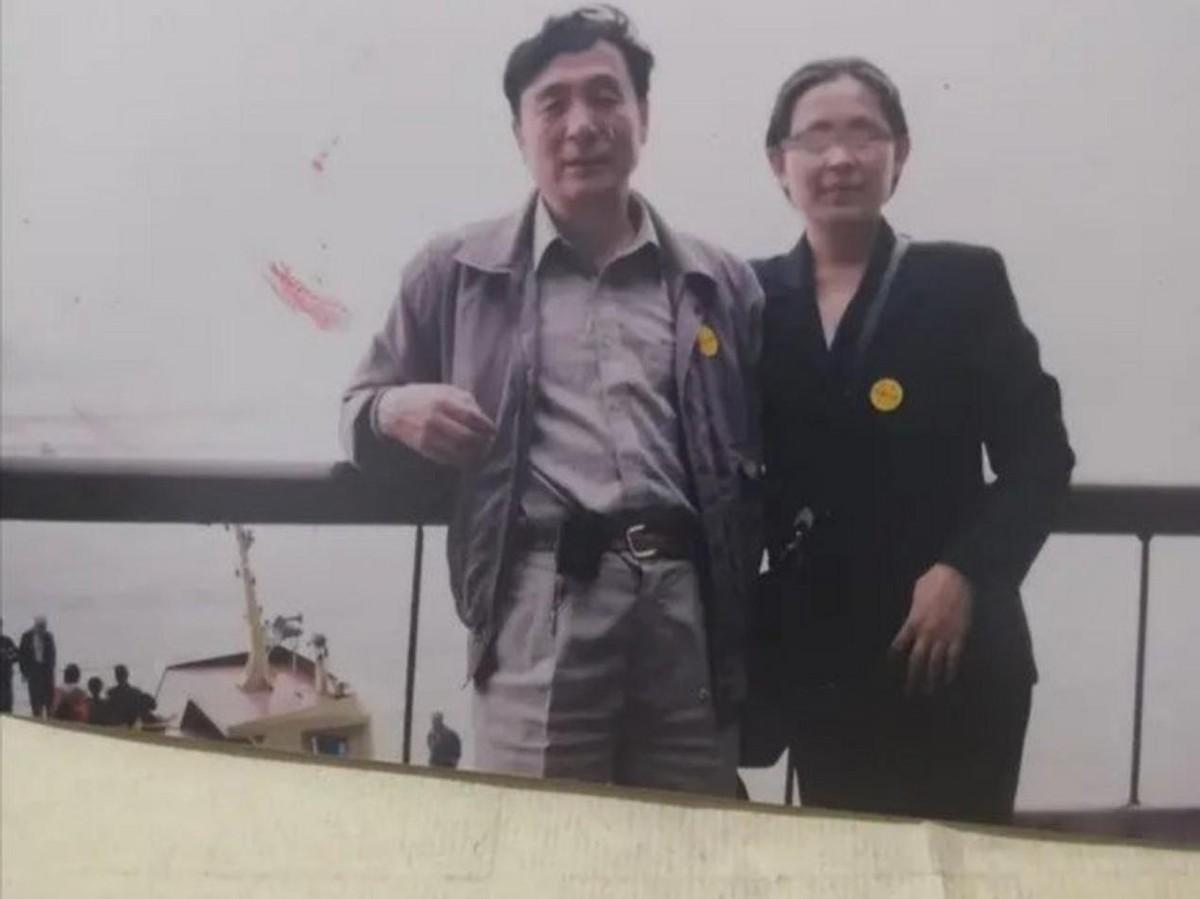 回顾富翁邱先甫:46岁娶年轻妻子,八十岁遭遇离婚,妻子平分10亿