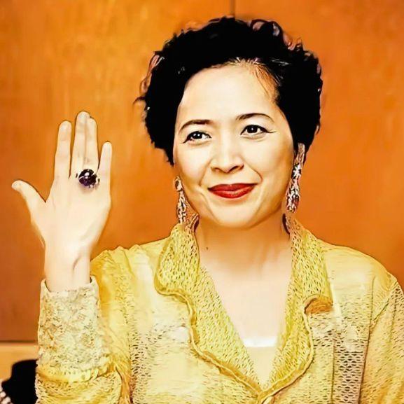 回顾宝咏琴:刘銮雄唯一用钱也搞不定的女人,带着怨毒含恨而终