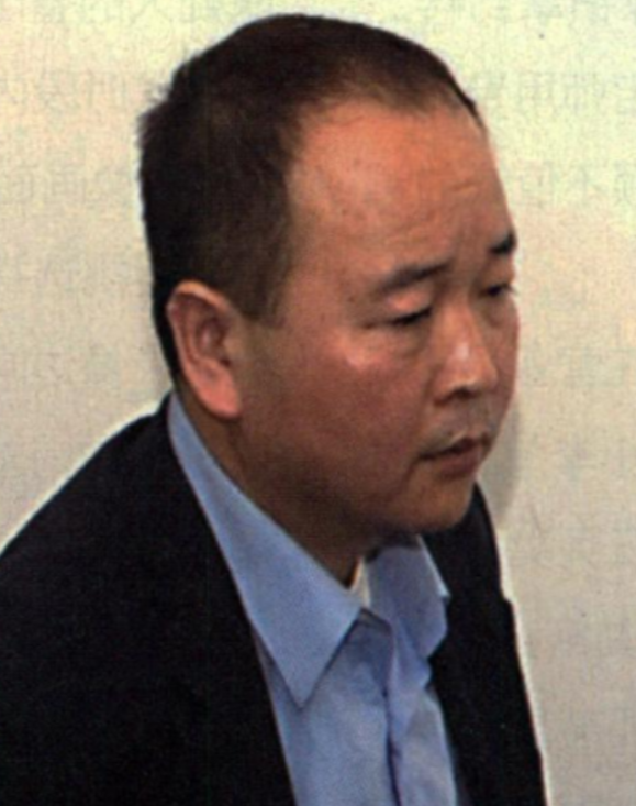 2009年,一颗标价33万的钻石被调包,营业员:我的视线从没离开过