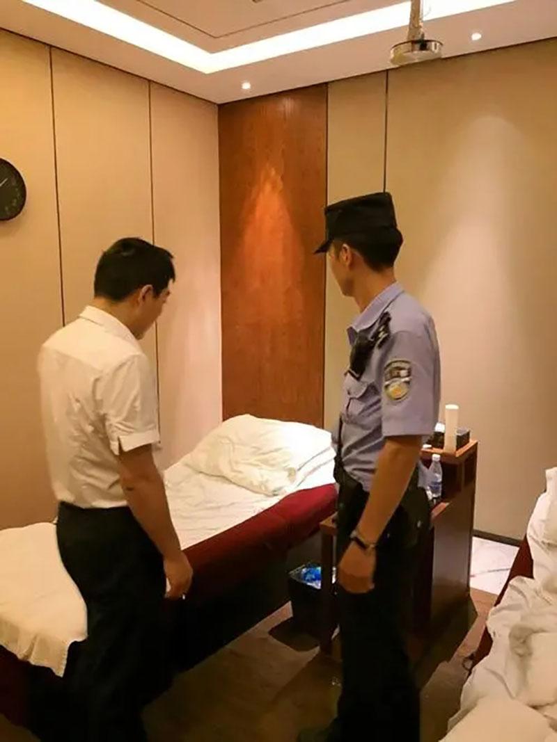 纪实:采耳还是"采花"?披着养生外衣打擦边,实则"特殊服务"