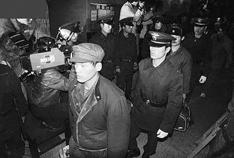 1985年,中韩海上对峙,关键时刻韩国认怂,归还鱼雷艇和叛逃人员