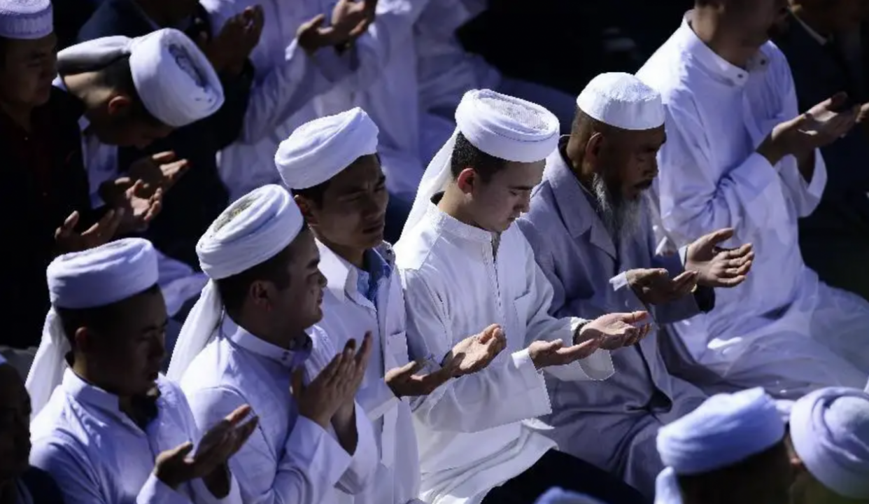 1992年,3000武警包围平远街,毒贩持火箭筒拒捕,最后被一网打尽