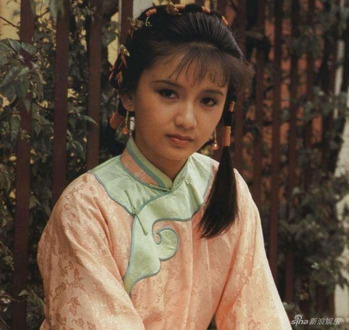 自此拥有了"古装仙女"的称号,成为了tvb五美之一.