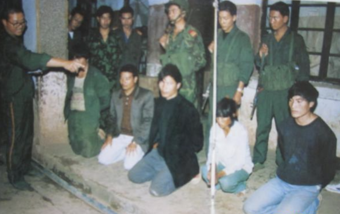 1992年,3000武警包围平远街,毒贩持火箭筒拒捕,最后被一网打尽