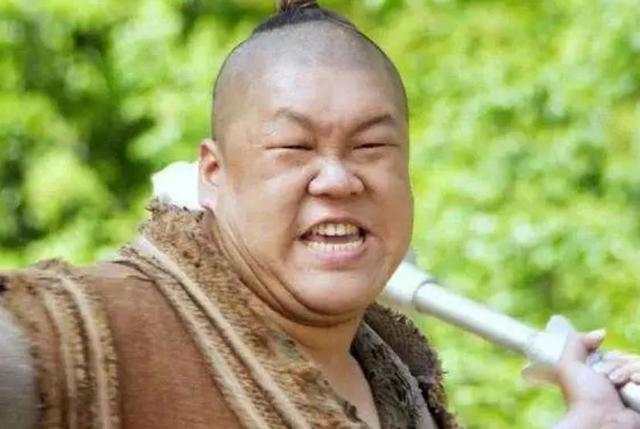 李元霸能秒杀宇文成都,为何打不赢罗士信?这个问题,罗成清楚