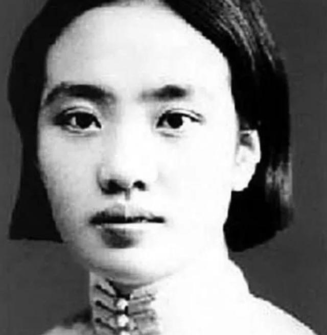 1938年,李德在延安和大明星李丽莲结婚,为何1年后就离她而去!
