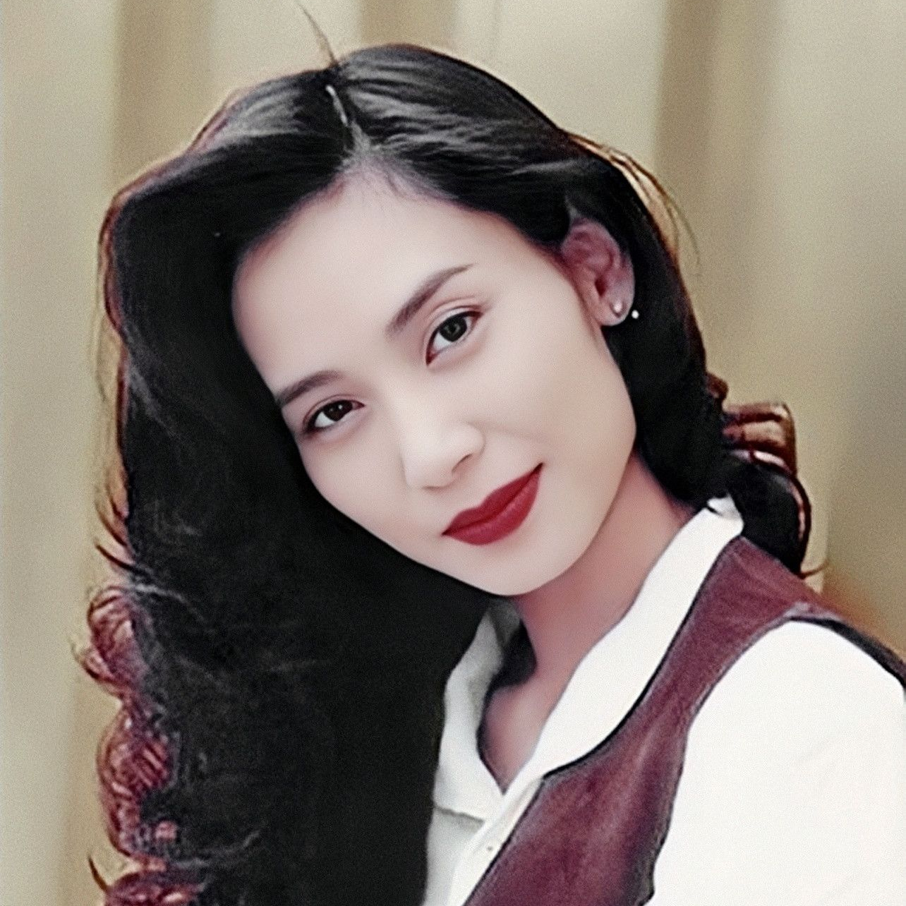 回顾邝美云:两次拒绝嫁给富豪,感情遭背叛后,最终自己成了豪门