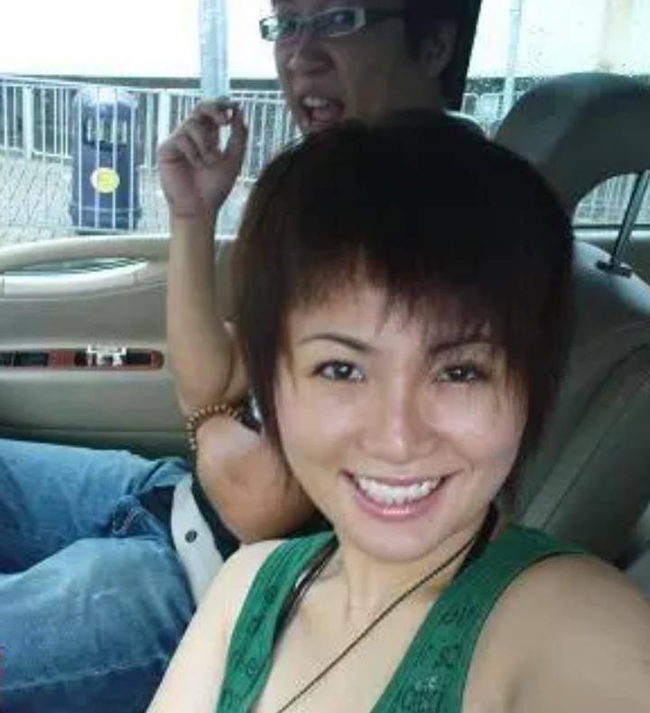 回顾:四川女人嫁给香港导演,拍短视频爆火,年入500万元