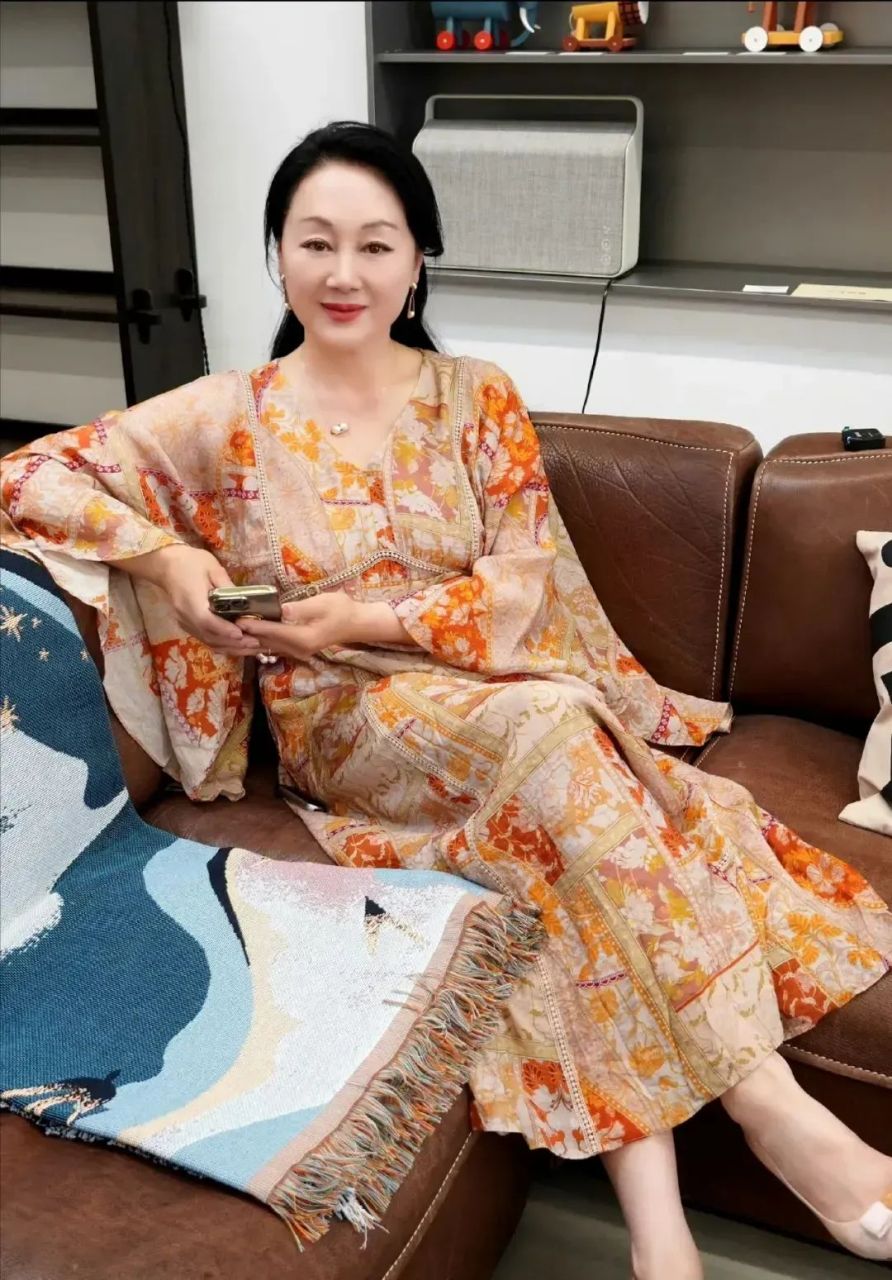 韵味无限温婉优雅的王姬 王姬的漂亮是看了电视剧《北京人在纽约》才