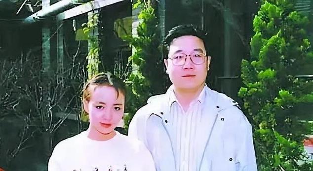 英达与梁欢结婚图片