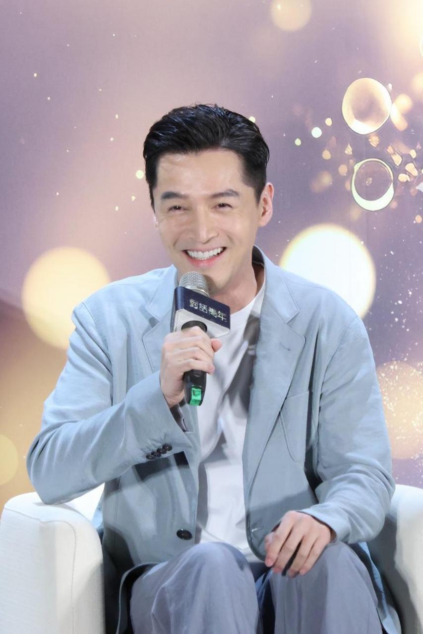 作为新生代演员的胡歌,在业界口碑一直不错,在两岸三地拥有大量的粉丝