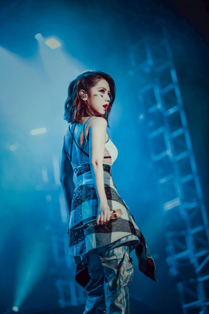 华语乐坛90后实力女歌手,除了邓紫棋还有能拿得出手的吗?