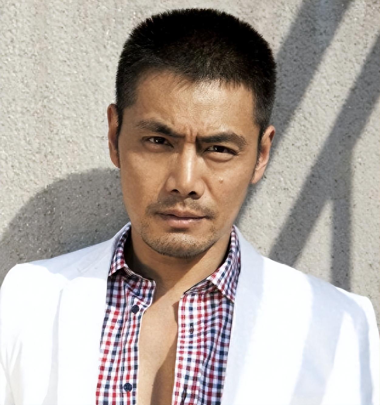 回顾:那个承诺说成名后绝不抛弃患难妻的邵兵,履行承诺了吗