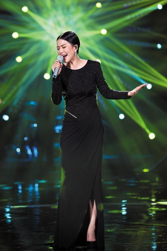 回顾:娶了摇滚女神谭维维,生下一儿一女,陈亦飞的生活幸福吗?