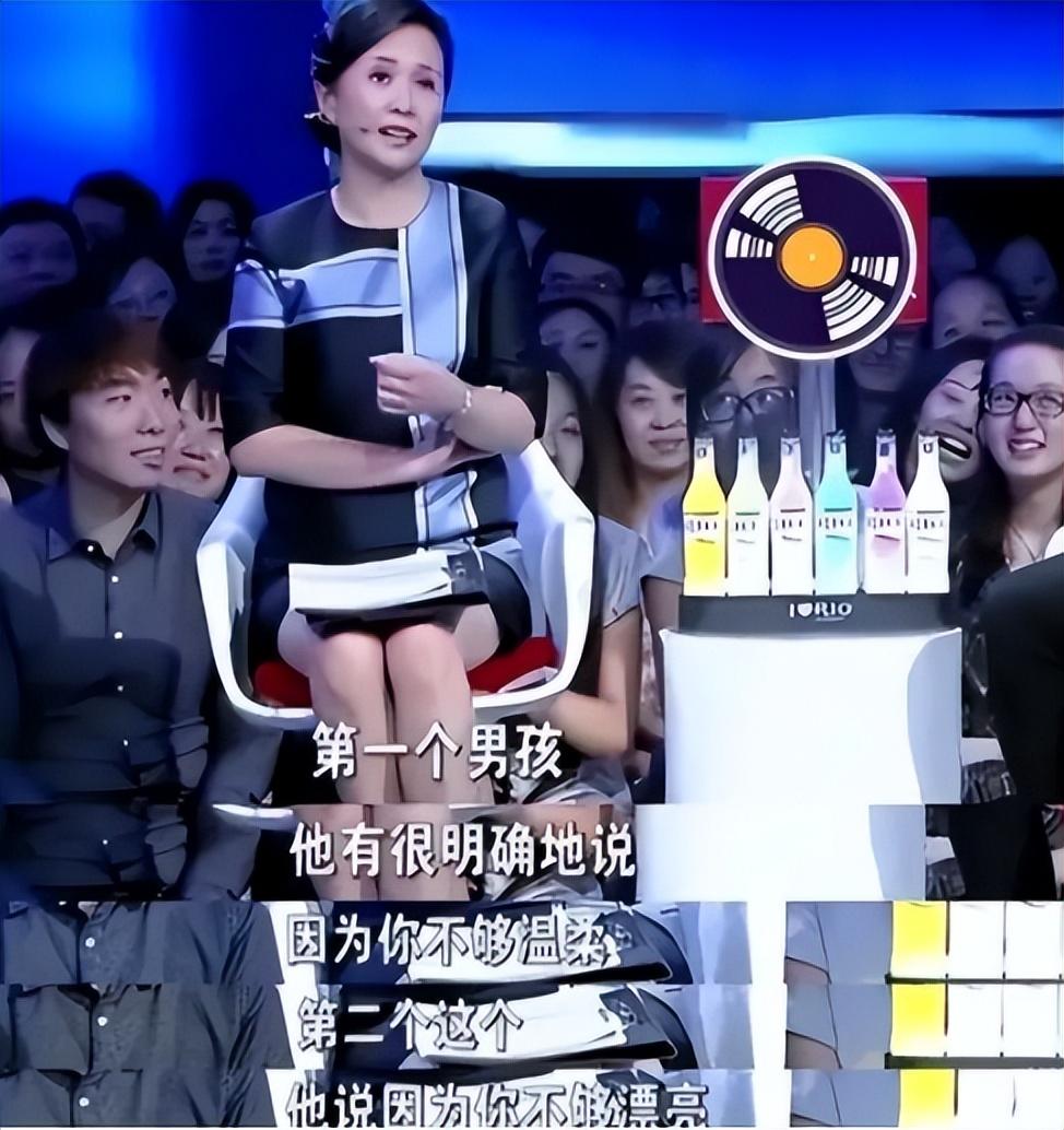 回顾非诚勿扰黄菡:倒追嫁同学,恩爱32年零绯闻,今成人生赢家