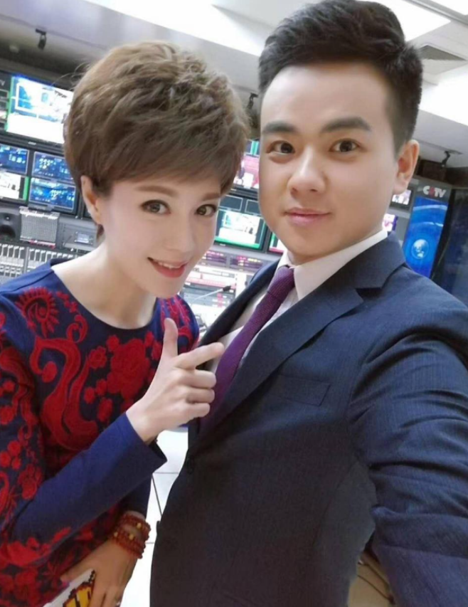 上高中时,在父母的干预下,喜欢文科的文静选修了理科课程.