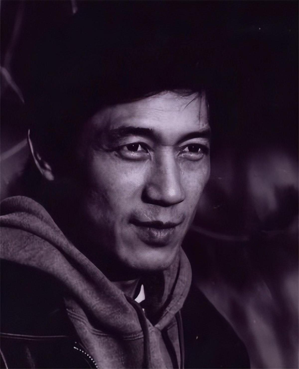 回顾演员石凉:和丛珊离婚后,再婚娶圈外人,儿子成他一生愧疚