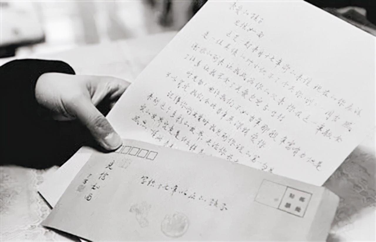 1995年浙江灭门惨案,22年后靠烟头破案,凶手却"易容"成知名作家