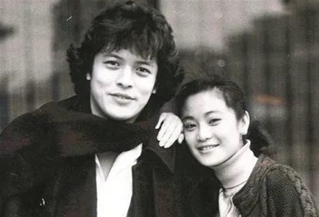 回顾:一代巨星刘文正,拒绝恋爱,因孤独逃离歌坛,31年无迹可寻