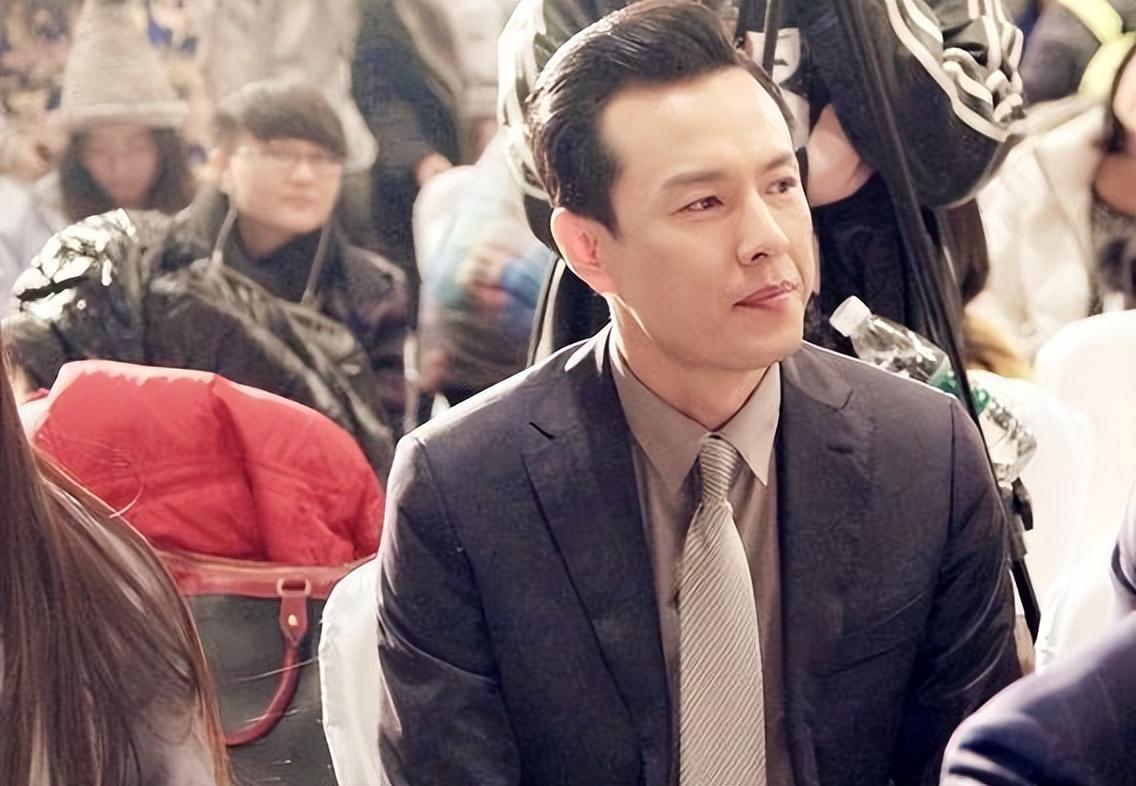 回顾因穷被女友嫌弃,一气之下娶普通女老师的朱铁,如今怎么样了