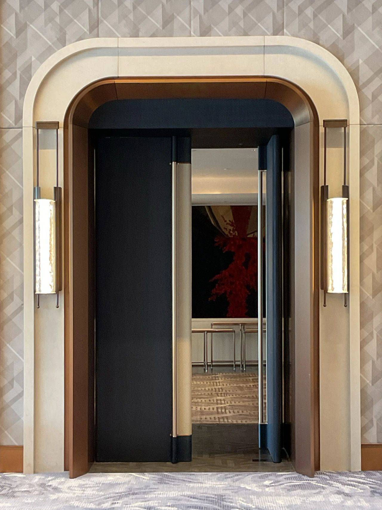 专访上海海鸥丽晶酒店|重塑资产价值「心可以热,但头要冷」