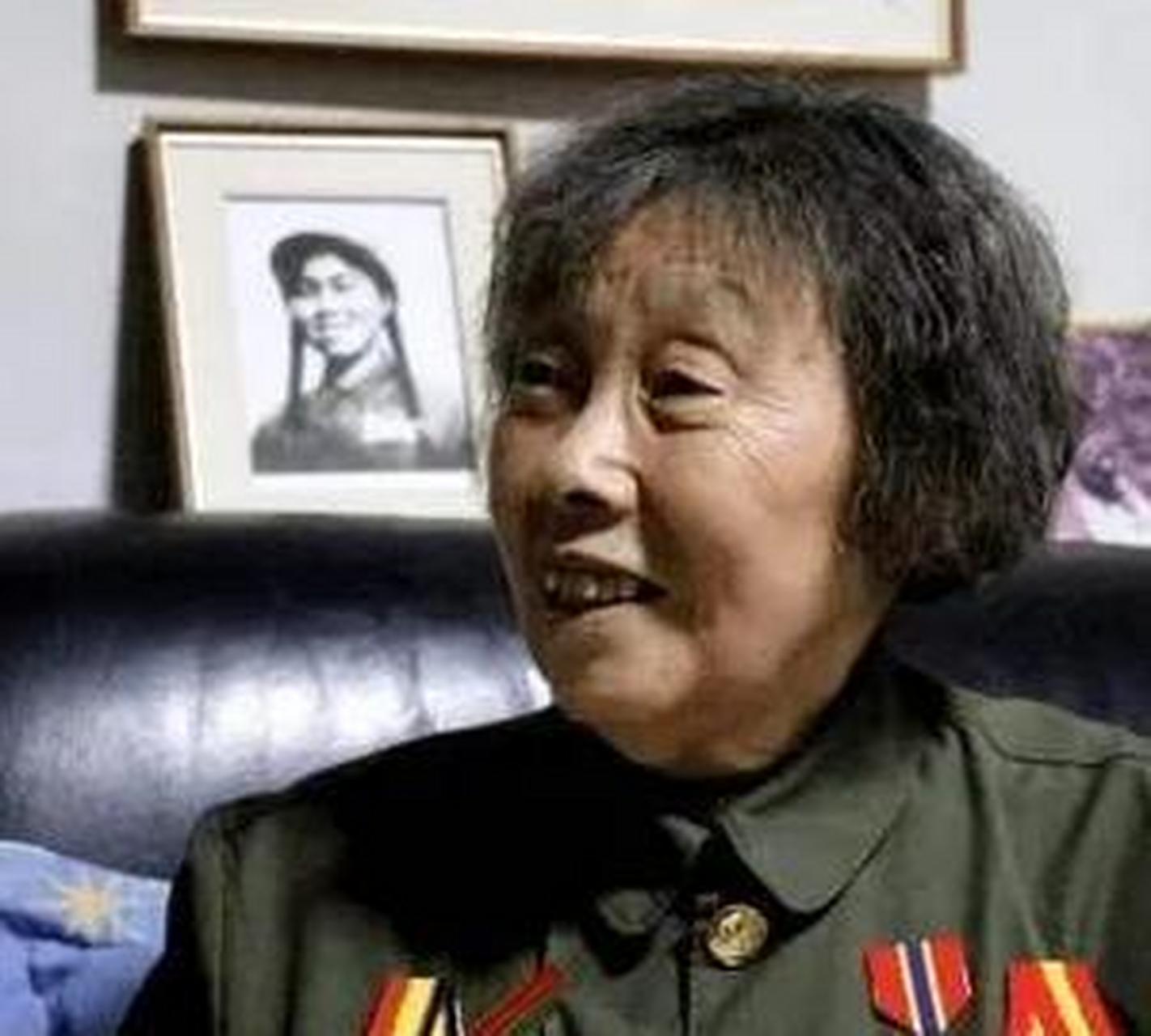 1994年,"英雄儿女"解秀梅脑梗住院,欠了医院30000元治疗费,医院刚下达