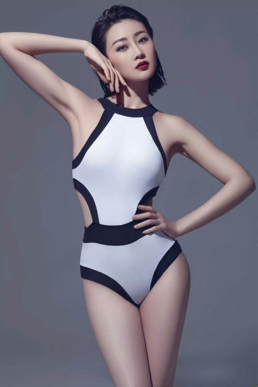 龙女郎林鹏好美的身材!