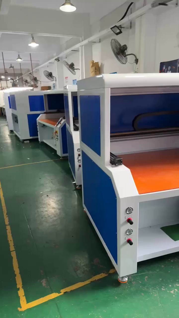 全自动上胶喷胶机 抹胶机 小型热熔胶喷胶机 自动识别打胶机-度小视