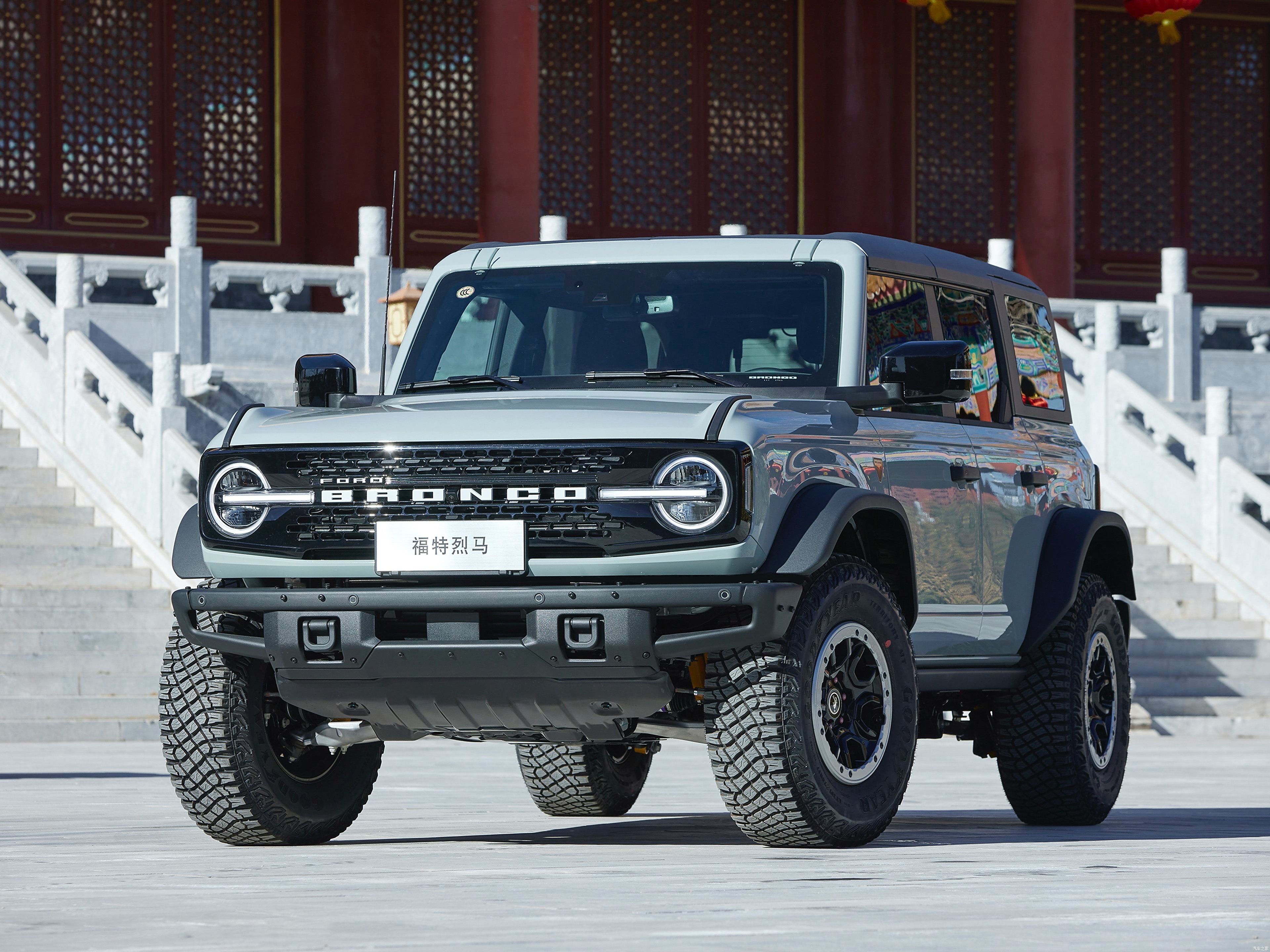 硬核登场!福特烈马bronco,29万起售的越野王者