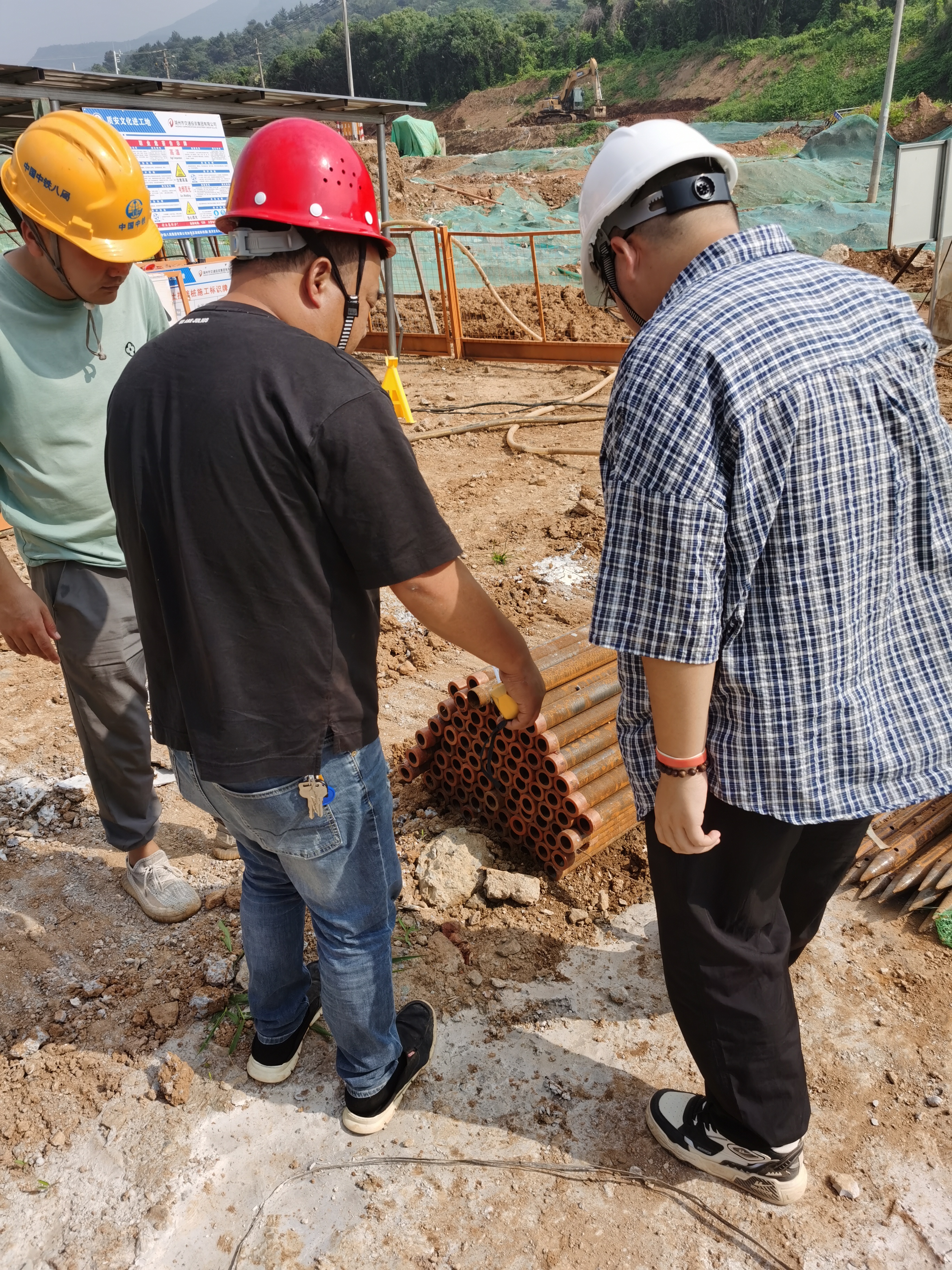 水泥钢花管注浆施工记录