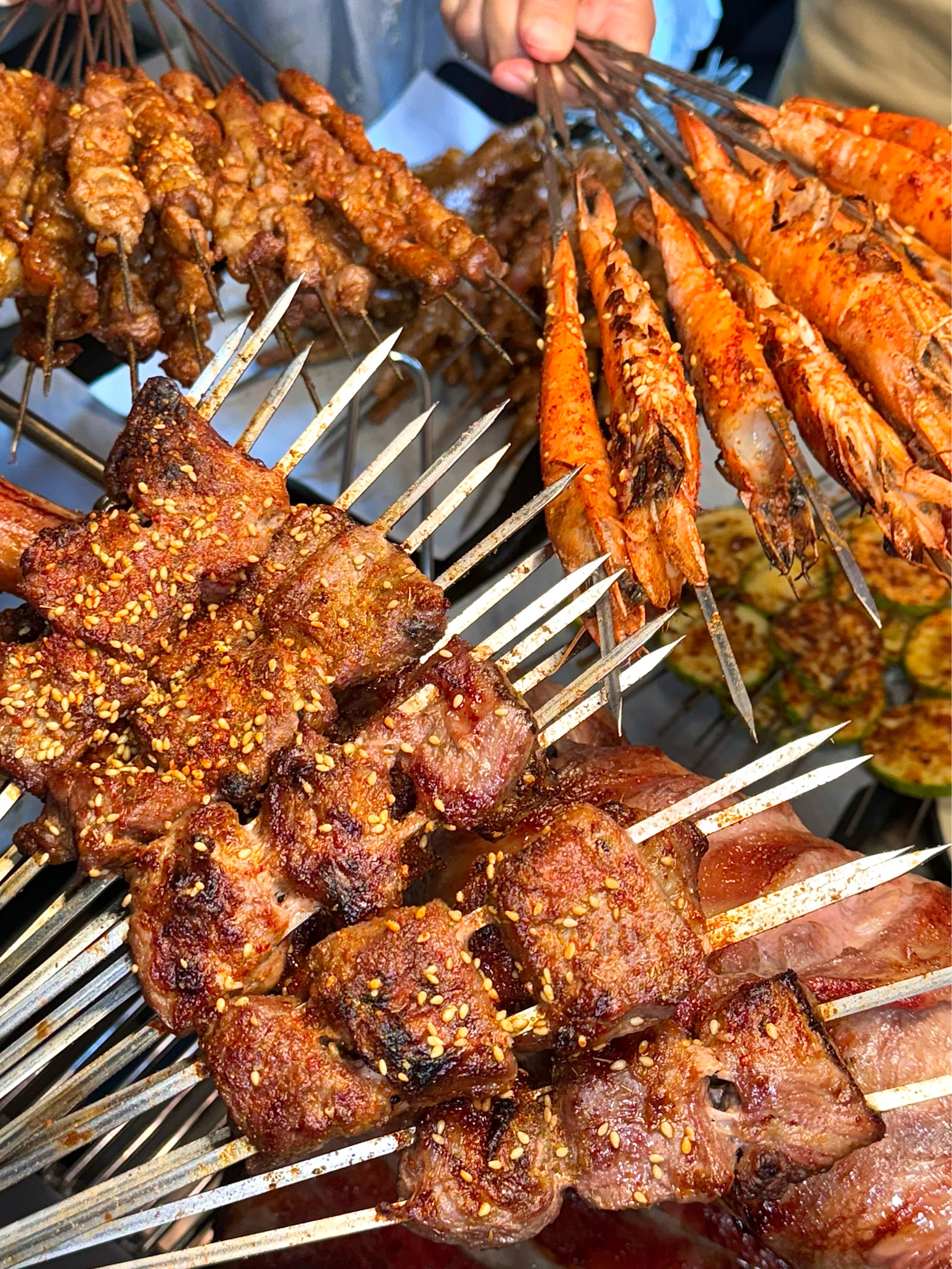 中和也有好吃的东北烧烤啦!烤羊腿巨好吃!  东北老板来成都开的店!